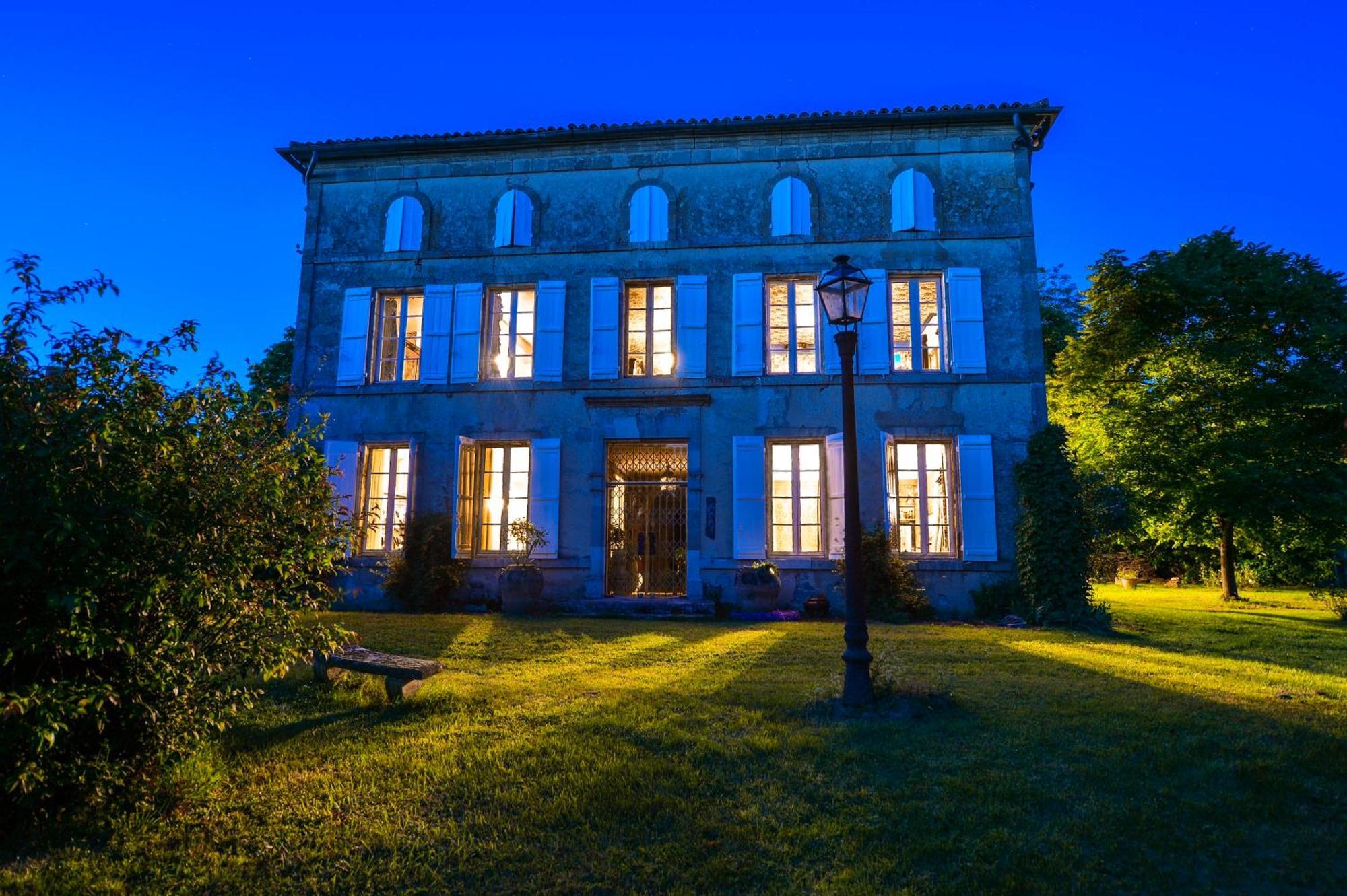 Chambres D'Hotes Dans Une Maison De Maitre A 5 Min Du Centre De Nérac Exterior foto